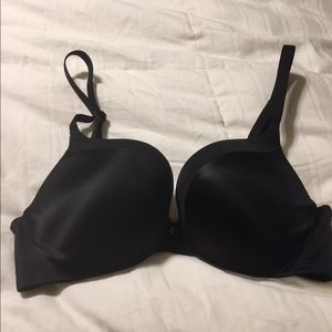 Victoria secret push up bra size 32C